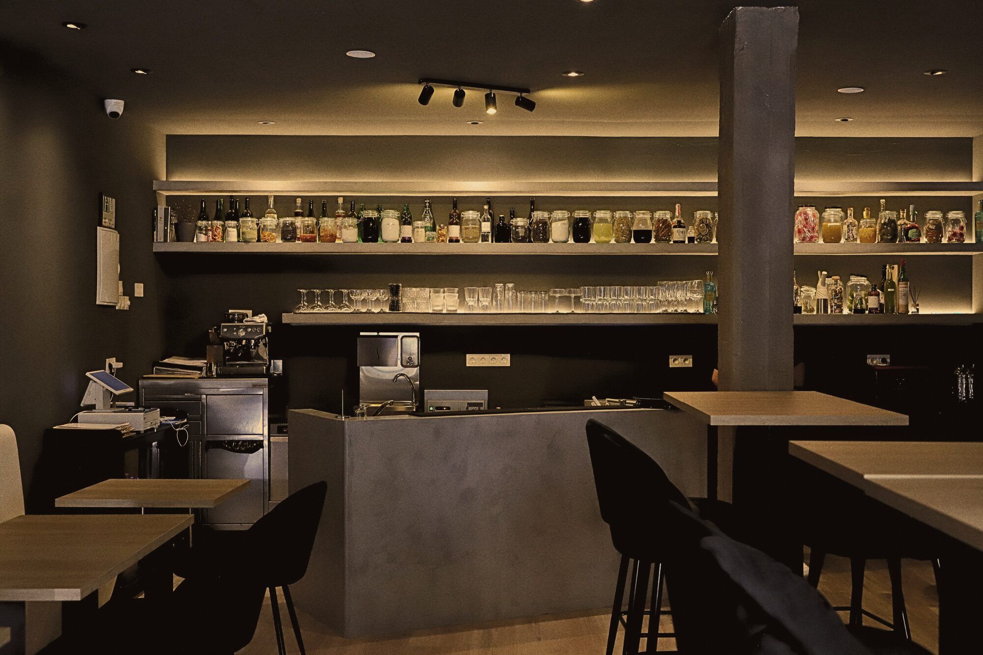 The bar and the prep shelves inside Stillroom